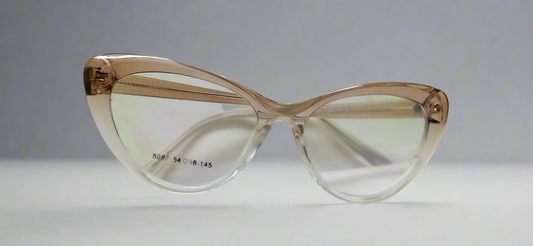 Stylish Cat-Eye Ladies Glasses Frames – Bold & Elegant Eyewear